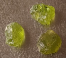 Natural Rough Peridot crystal stones. Good quality and colour. 