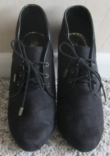 Black lace faux - up, suede