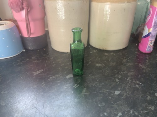 Green smelling salts - green,