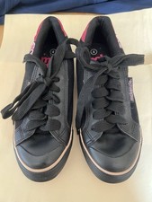 Girls Size 4 McKenzie Trainers Shoes Black And Pink lace ups   
