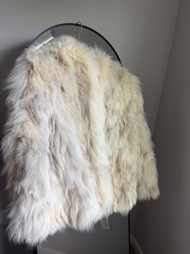 Coyote white cream - tan, fox