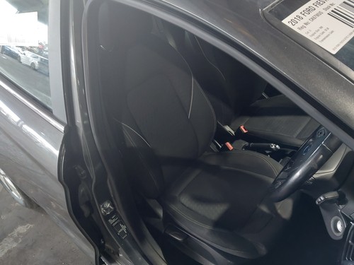 Front seat ford - rh,
