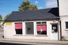 Photo 6x4 Fish foot spa in Trinity Street Fareham  c2011