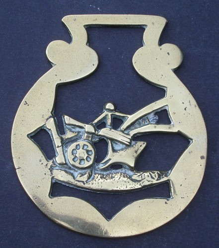 Cast horse brass plough free - horse,