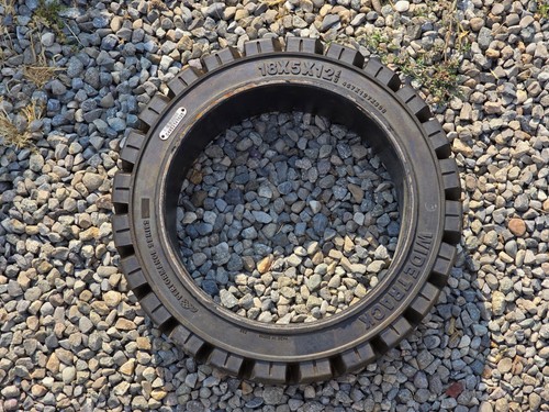 18x5x12 tires wide track - tires,