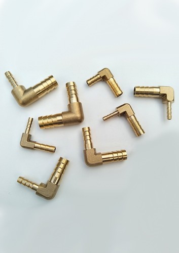 Degree brass barb right - 90,