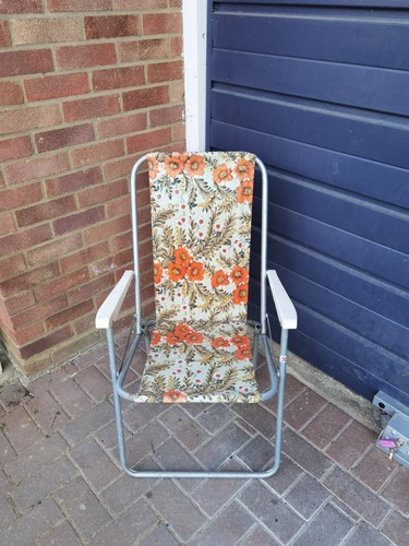 Vintage floral folding - floral, camping