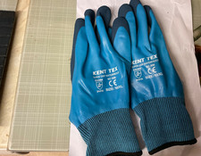 12 pairs of quality waterproof