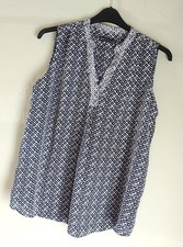 M&S sleeveless blouse 16 loose