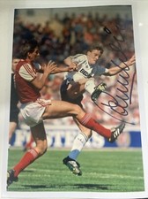 Danny Wilson Luton Town  Hand