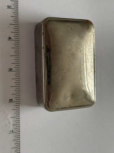 Small tin tabacco - with, lid