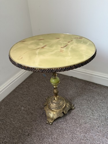 Faux onyx rococo style round - faux,