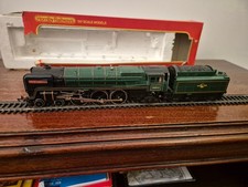 Hornby R552    BR Standard 4-6-2  BR Green  70013 Oliver Cromwell