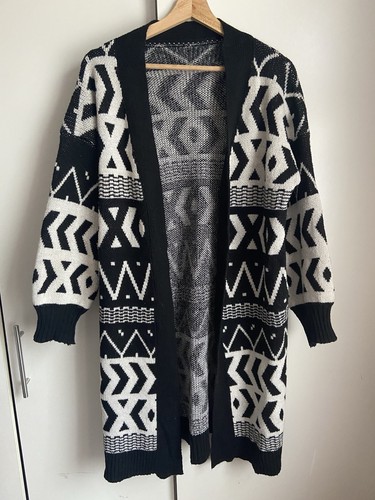 Black white aztec - black,