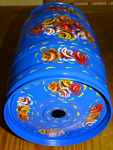 Lovely hand painted metal - hand,