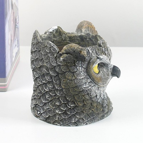 Owl statue planter - statue, pot