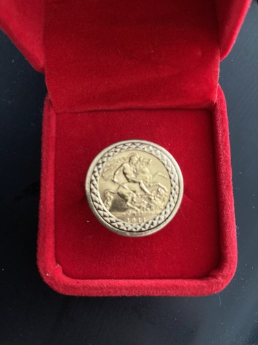 22ct gold half sovereign - half,