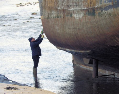 Photo 6x4 fixing the leak - 6x4,