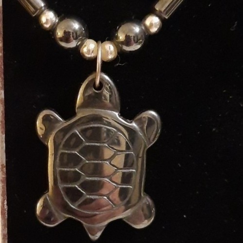 Euc hematite turtle necklace - hematite,