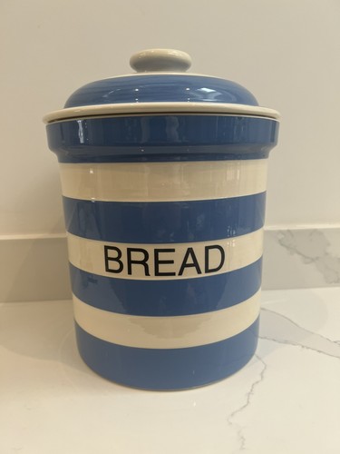 Green cornishware bread - tg,