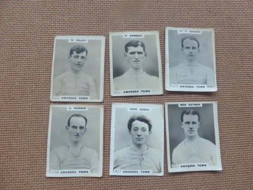 Pinnace football cigarette - football,