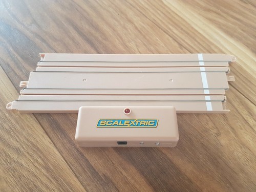 Scalextric velodrome cycling - velodrome,