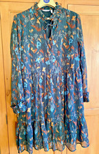 b. young beautiful dress