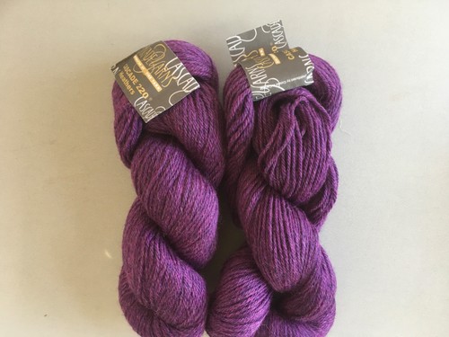 Cascade 220 yarn - ,, purple