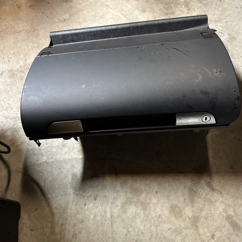 Audi quattro glove - glove, box