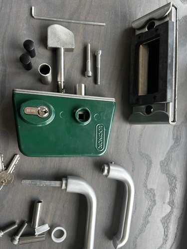Locinox surface mounted slide - mounted,