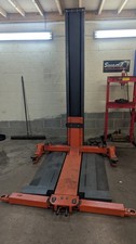 EAE Single Post Vehicle Lift / Ramp 2.5 Ton Capacity Single Phase 240V