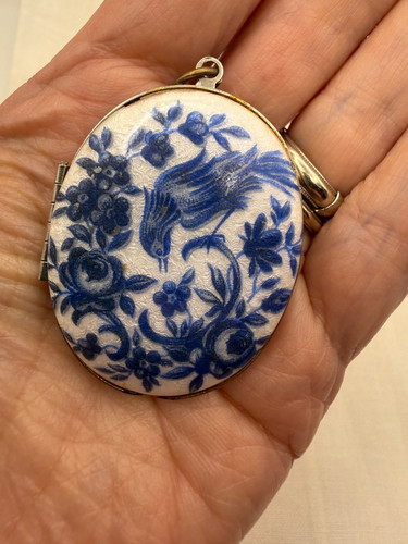 Vintage blue bird locket - vintage,