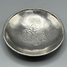 Hugh Wallis Antique Vintage Stainless Steel Dish Bowl Vine Leaves Planished Feet