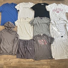 Men’s Bundle size S/M/L - Nike, North Face, Tommy Hilfiger etc. T-shirt & Hoodie