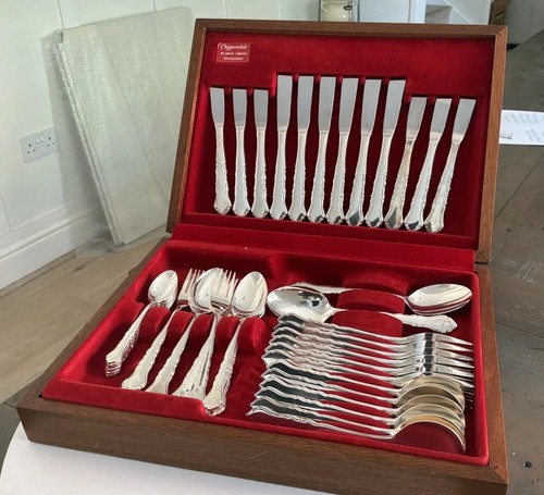 Vtg chippendale patt dubarry - chippendale,