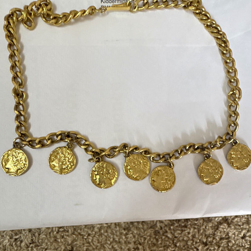 Gold tone metal - gold,