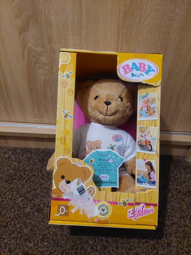 Baby born bear - baby,