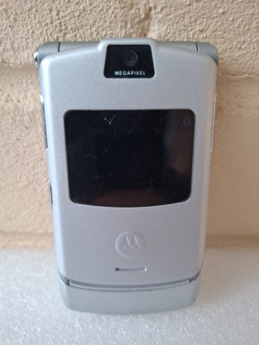 Faulty motorola razr - faulty, flip