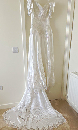 Benjamin roberts white wedding - roberts,