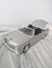 Retro Bratz Silver Cadillac