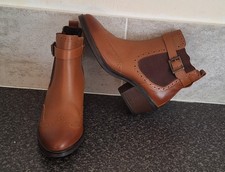 NEW * FIRETRAP * TAN LEATHER