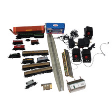 Hornby OO Gauge Model Train Bundle Locos Carriages Controllers Buildings Used 
