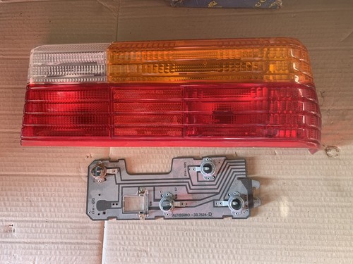 Genuine peugeot 305 right rear - 305,