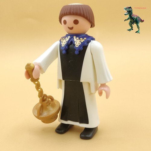 Playmobil figure altar