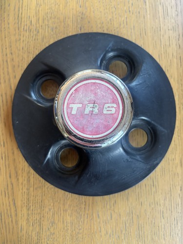 Triumph tr6 wheel centre cap - triumph,