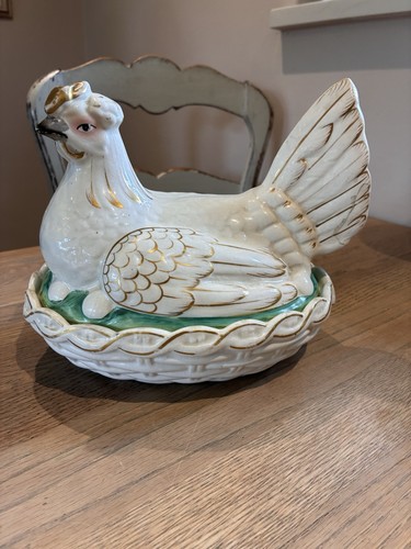 Antique staffordshire hen - antique,