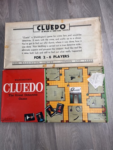 Waddingtons cluedo board game - board,