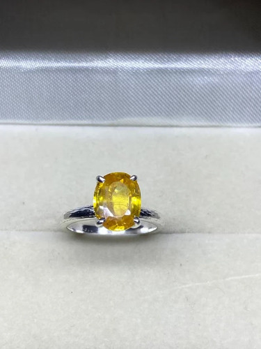 Oval cut natural - natural, yellow