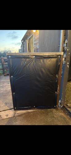 Horse stable door - , kick