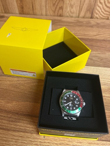Invicta gent wristwatch - gent's,
